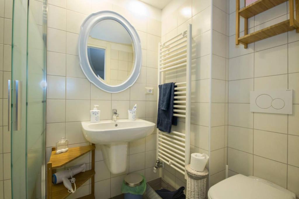 La Contrada B&B Casnate Con Bernate Exteriör bild