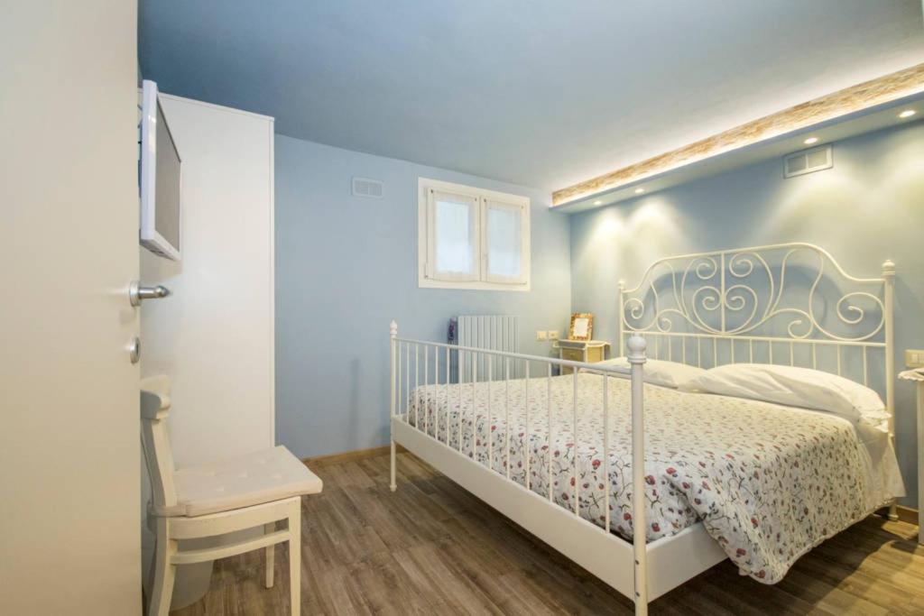 La Contrada B&B Casnate Con Bernate Exteriör bild